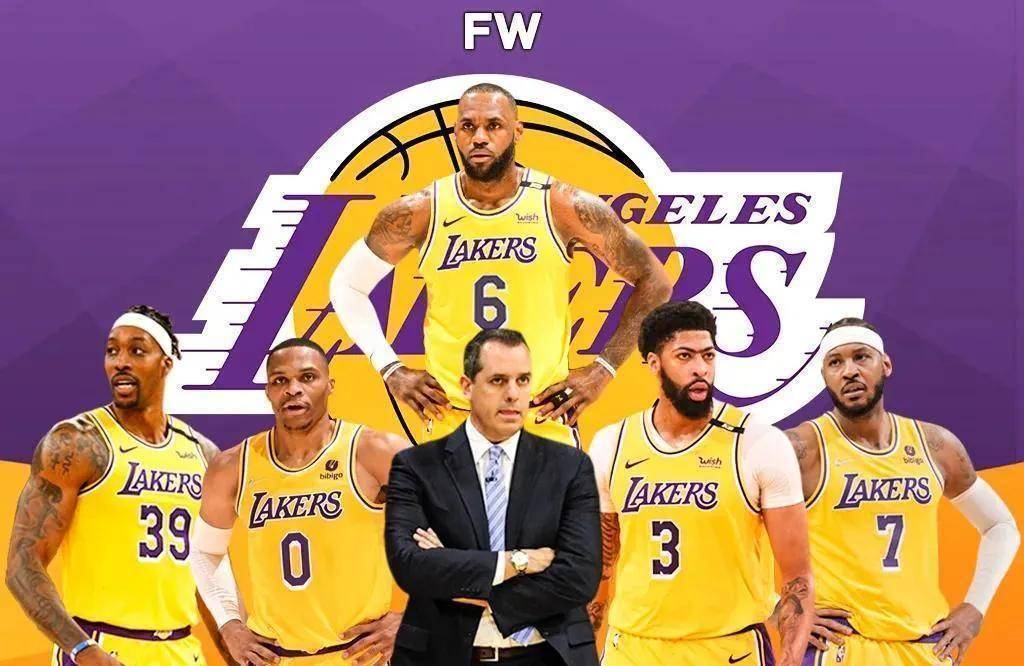 祝福，成都蓉城后卫韩鹏飞在圣诞节当天与女友领取结婚证（圣诞喜讯：成都蓉城后卫韩鹏飞与女友领证结婚）