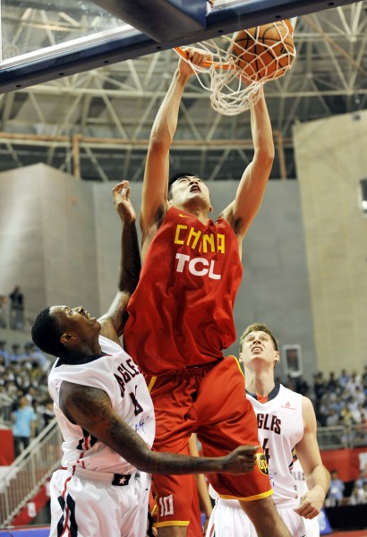 阿斯：阿隆索准备轮换首发，塞瓦略斯和罗德里戈将迎来机会（阿斯透露：阿隆索计划调整首发，塞瓦略斯与罗德里戈有望获得出场机会）