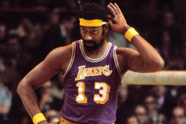 官方：因嘲讽对手唇腭裂，前进之鹰前锋爱德华森被俱乐部罚款（官方通告：不当嘲讽对手唇腭裂，前进之鹰前锋爱德华森遭俱乐部罚款）