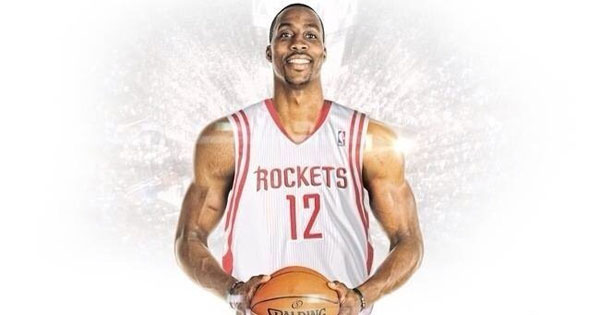 AC米兰在意大利杯负于拉齐奥，终结13场不败，放弃杯赛以专注意甲，凸显战略调整。（AC米兰意杯不敌拉齐奥，13场不败止步，舍杯专攻意甲显战略转向）