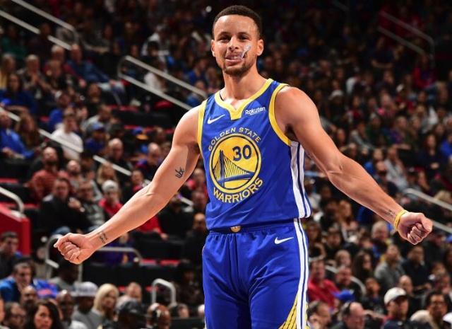 富保罗说里夫斯该替补？夸梅：里夫斯的经纪人该起诉富保罗（富保罗称里夫斯更适合打替补，夸梅回击：里夫斯的经纪人应该起诉富保罗）