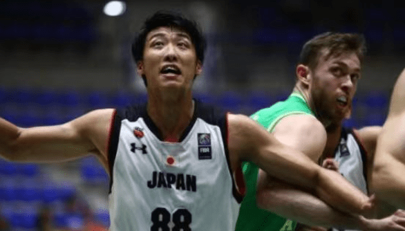 东体：U16国少需找强队热身完善体系；留洋兵团表现证明价值（东体：U16国少亟需与强队热身完善打法，留洋军团用表现彰显价值）