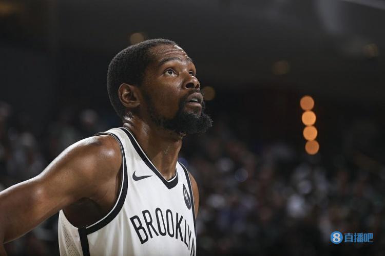 尼克斯球员穆罕默德·迪亚瓦拉：一位闪耀的篮球新星（尼克斯新秀穆罕默德·迪亚瓦拉：冉冉升起的篮球之星）