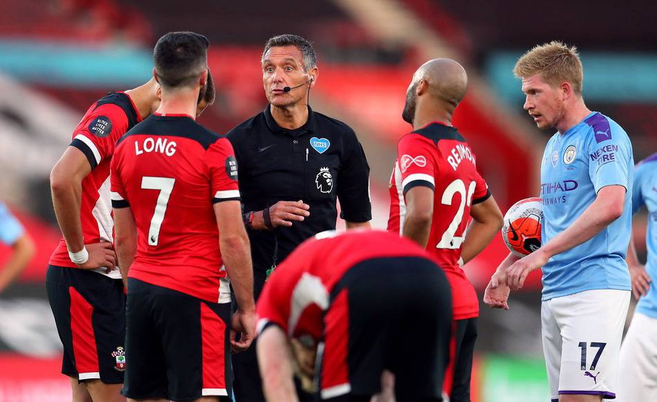 天助拜仁：3-1大冷门,26岁韩国球星闪耀欧洲,德甲第12掀翻德甲第2（3-1爆冷！德甲第12掀翻第2，26岁韩国球星大放异彩，拜仁笑纳利好）