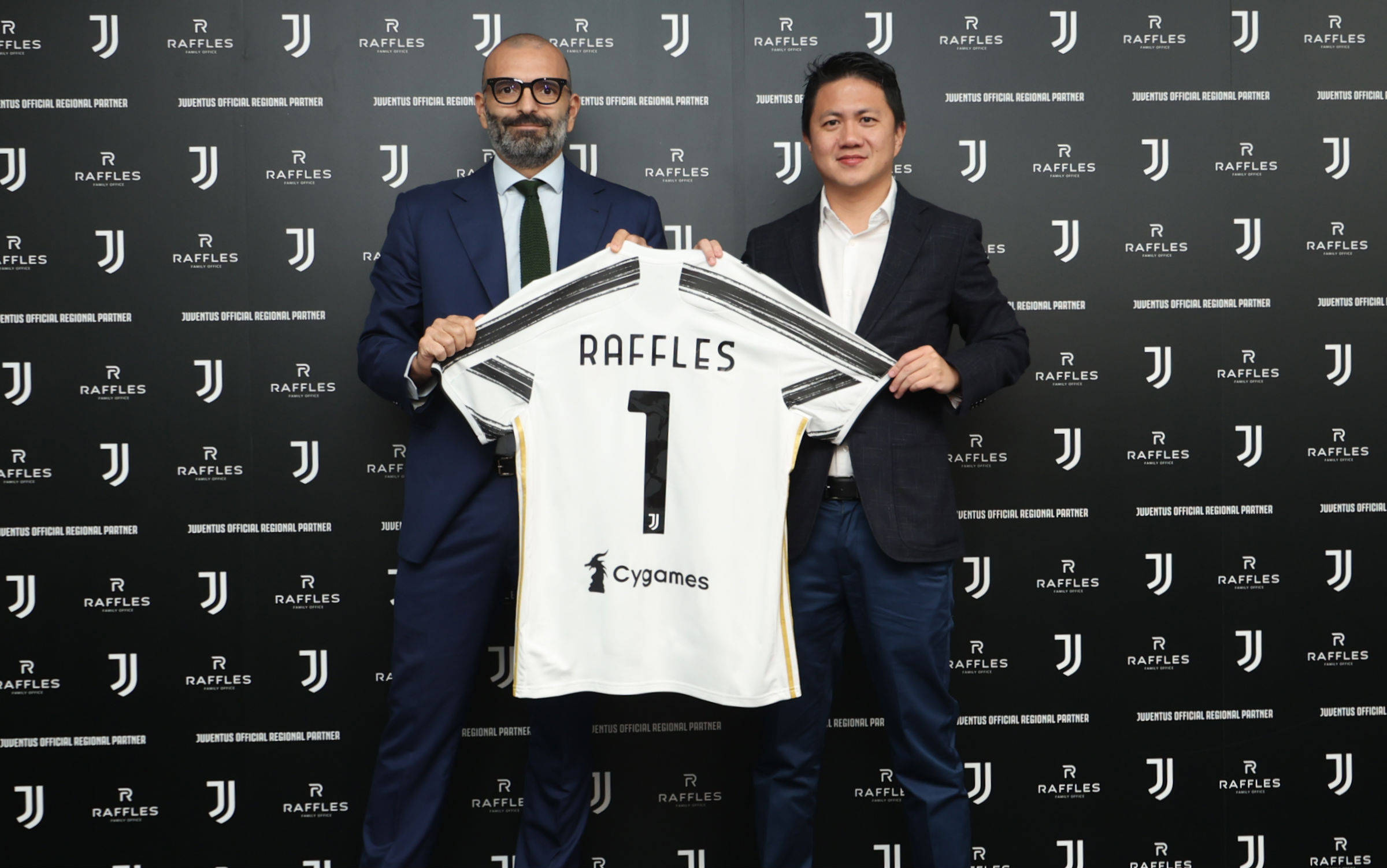 篮球CBA季后赛门票售罄，黄牛加价300%（CBA季后赛一票难求，黄牛价飙至原价3倍）