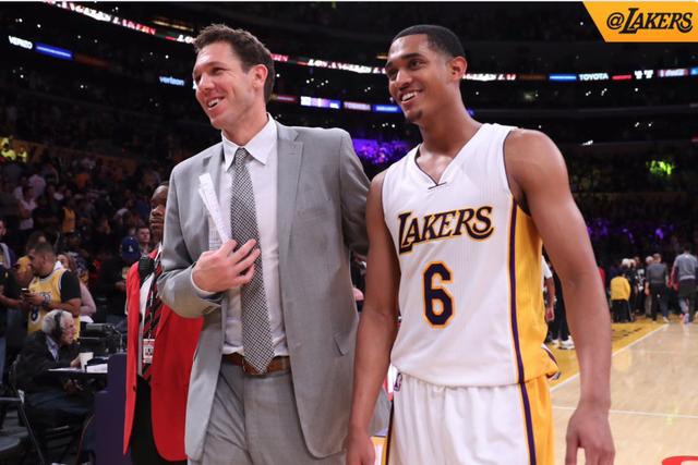 官方：法国名哨蒂尔潘将执法欧冠第6轮皇马vs曼城（官方消息：法国名哨蒂尔潘将执法欧冠第六轮皇马对阵曼城）