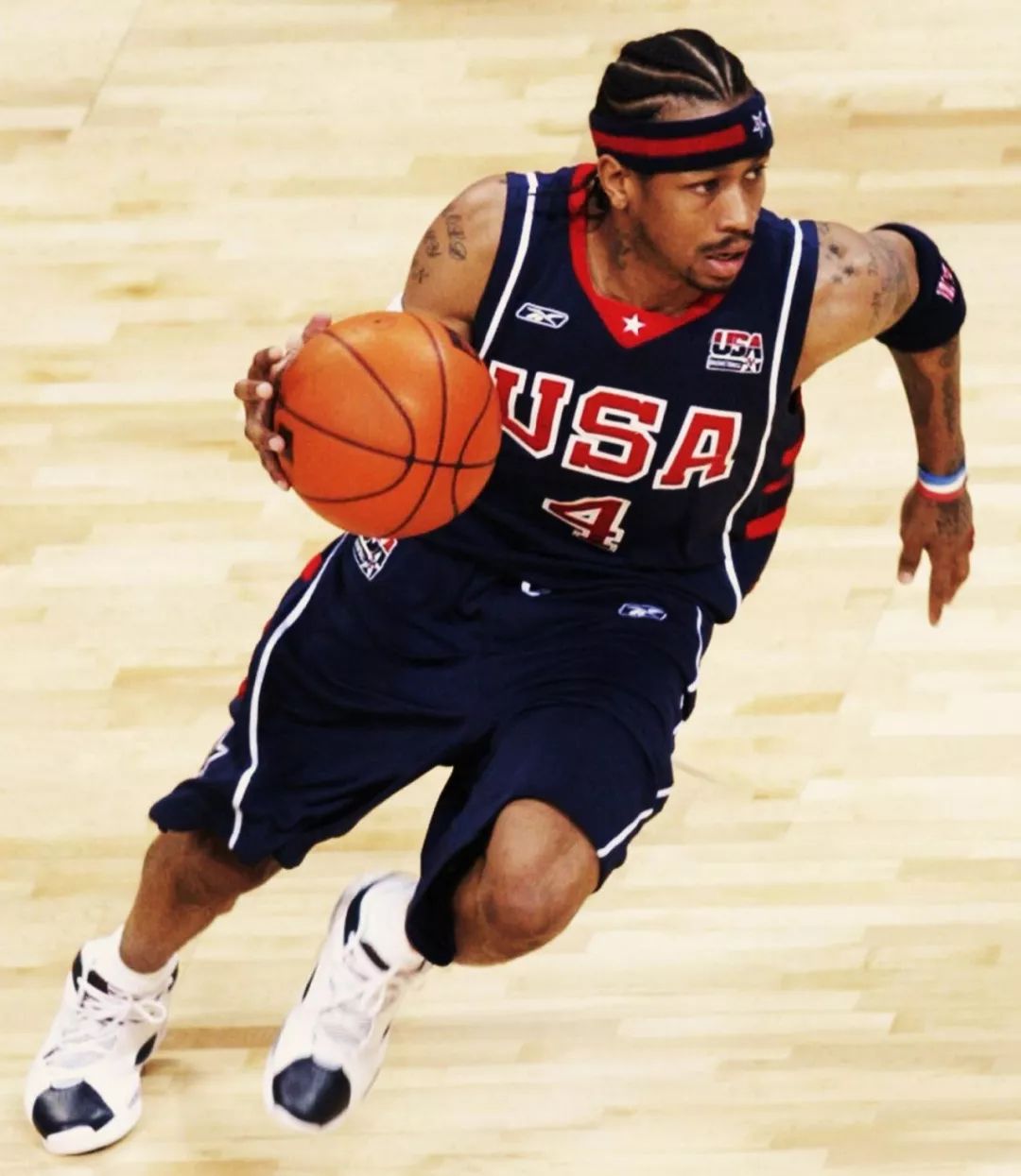 TA：谢什科已退出斯洛文尼亚国家队名单，膝伤还在继续评估（TA：谢什科因膝伤无缘本期斯洛文尼亚国家队，伤情仍在评估）