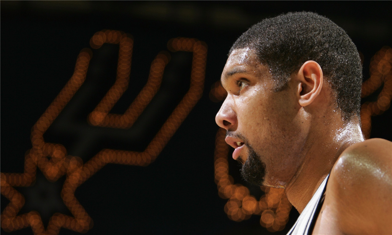 太TM秃然了！！卡鲁索反击起飞战斧炸扣！！（卡鲁索快攻腾空战斧劈扣，燃爆全场！）