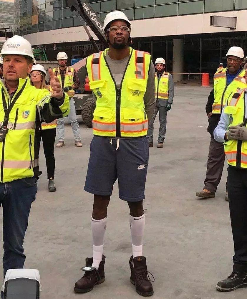 毕包官方：后卫拉波尔特左腿腿筋受伤，恢复情况有待评估（毕包官方通报：后卫拉波尔特左腿腿筋受伤，康复情况待评估）