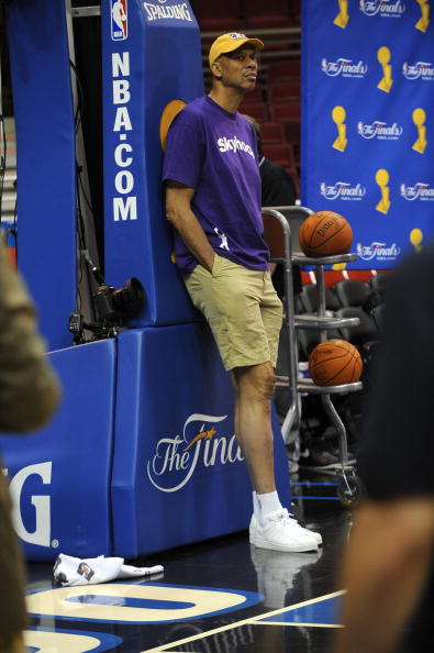 凯恩专访：很开心遇见卡尔 英格兰队长是最大责任（专访凯恩：遇见卡尔让我很开心，英格兰队长一职责任最重）