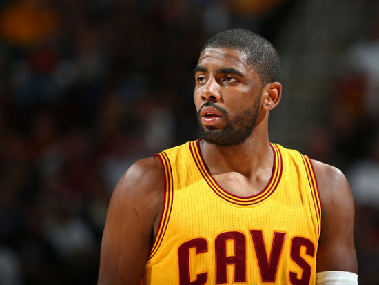 篮球湖人球员训练结束后状态恢复良好（湖人队球员训练后状态恢复理想）